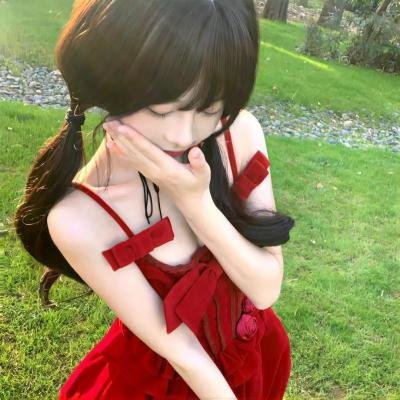 蒙面纱的男子